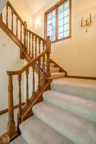 1112 N Dogwood Way Greenfield IN 46140
