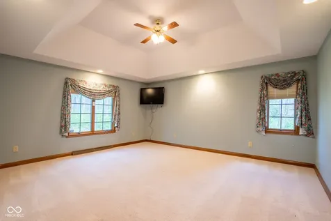 1112 N Dogwood Way Greenfield IN 46140