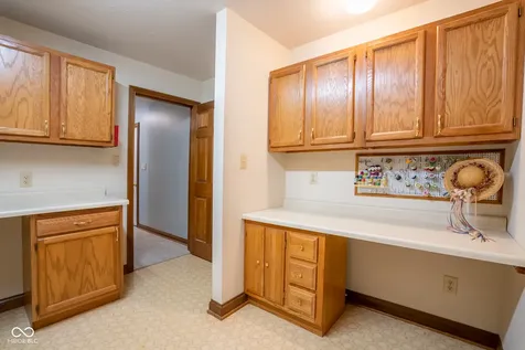 1112 N Dogwood Way Greenfield IN 46140