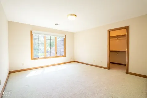 1112 N Dogwood Way Greenfield IN 46140