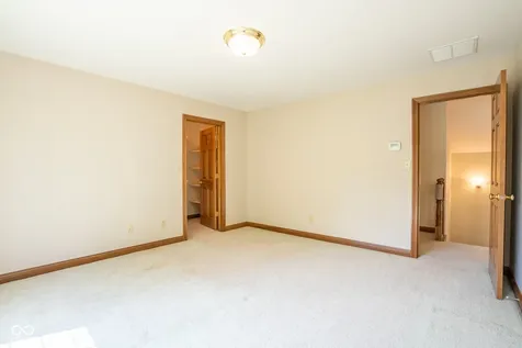 1112 N Dogwood Way Greenfield IN 46140
