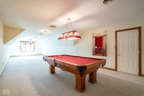 1112 N Dogwood Way Greenfield IN 46140