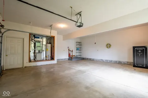 1112 N Dogwood Way Greenfield IN 46140
