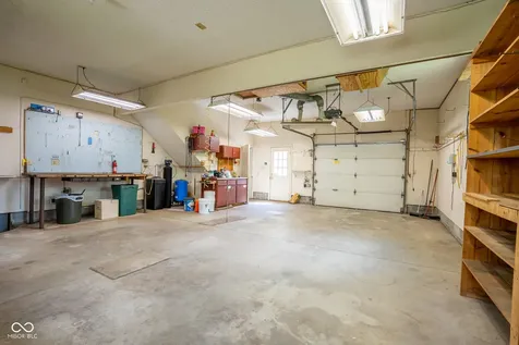 1112 N Dogwood Way Greenfield IN 46140