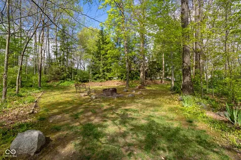 1112 N Dogwood Way Greenfield IN 46140