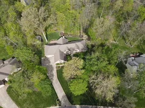 1112 N Dogwood Way Greenfield IN 46140
