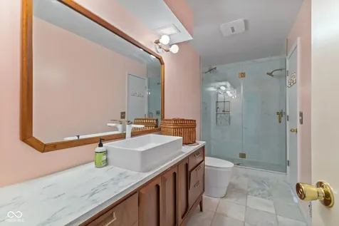 7050 Wildridge Drive Indianapolis IN 46256