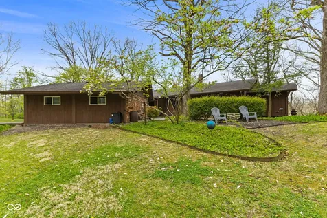 7050 Wildridge Drive Indianapolis IN 46256