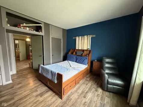 61 S West Street Rosedale IN 47874