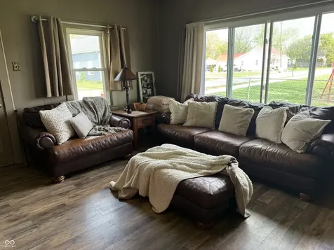 61 S West Street Rosedale IN 47874