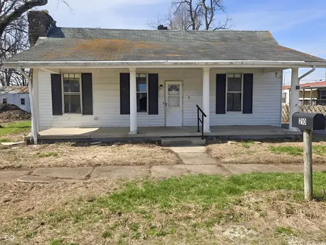 210 N Lessie Street Worthington IN 47471