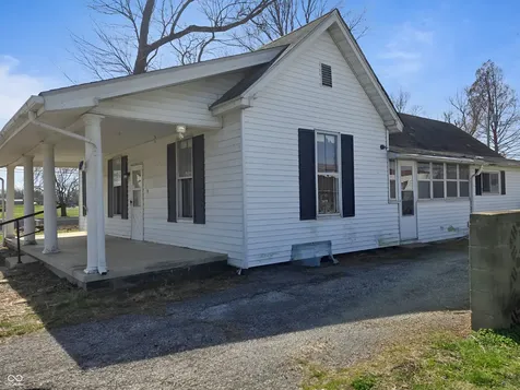 210 N Lessie Street Worthington IN 47471