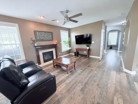 12516 Bellingham Boulevard Fishers IN 46037