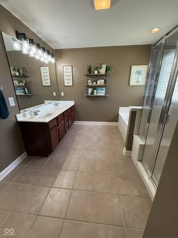 12516 Bellingham Boulevard Fishers IN 46037