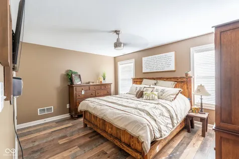 12516 Bellingham Boulevard Fishers IN 46037