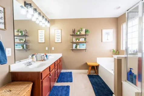 12516 Bellingham Boulevard Fishers IN 46037