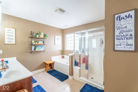 12516 Bellingham Boulevard Fishers IN 46037