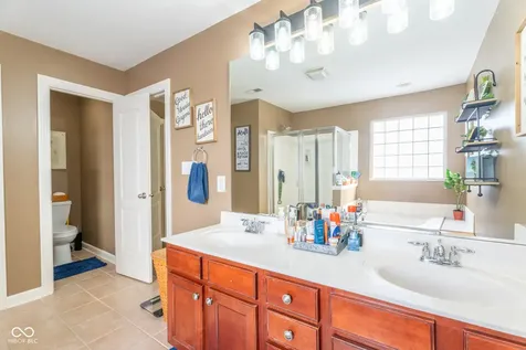 12516 Bellingham Boulevard Fishers IN 46037