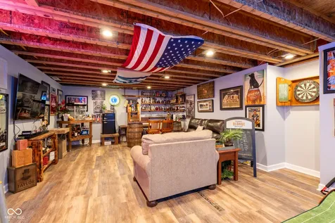 12516 Bellingham Boulevard Fishers IN 46037