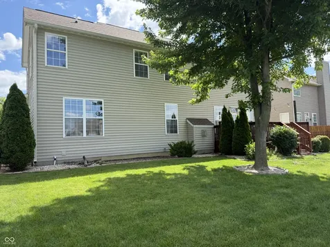 12516 Bellingham Boulevard Fishers IN 46037