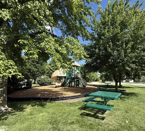 12516 Bellingham Boulevard Fishers IN 46037