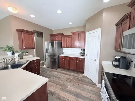 12516 Bellingham Boulevard Fishers IN 46037