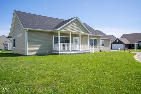 2023 Red Oak Court Shelbyville IN 46176