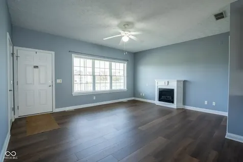 2023 Red Oak Court Shelbyville IN 46176