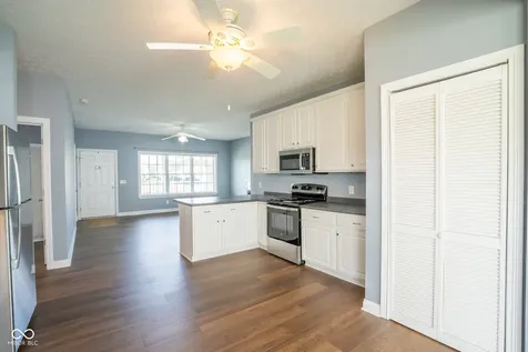 2023 Red Oak Court Shelbyville IN 46176