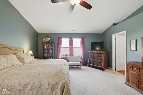 1014 Swinton Way Westfield IN 46074