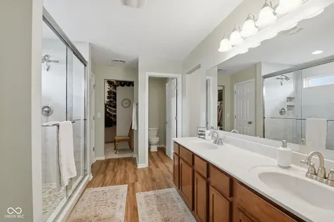 1014 Swinton Way Westfield IN 46074
