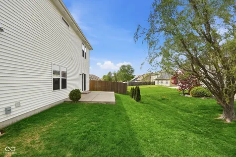1014 Swinton Way Westfield IN 46074