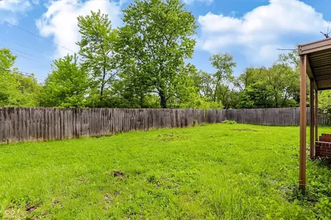 6672 E 43rd Place Indianapolis IN 46226