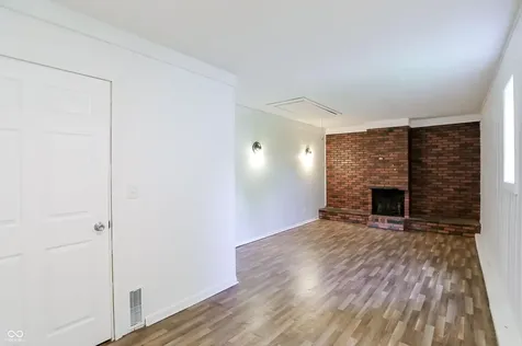 6672 E 43rd Place Indianapolis IN 46226