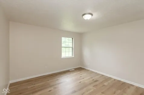 5139 E 79th Street Indianapolis IN 46250