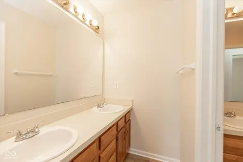 5139 E 79th Street Indianapolis IN 46250