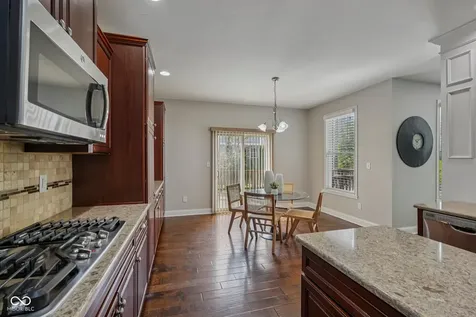 6677 W May Apple Drive Mccordsville IN 46055
