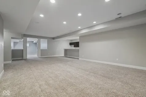 6677 W May Apple Drive Mccordsville IN 46055