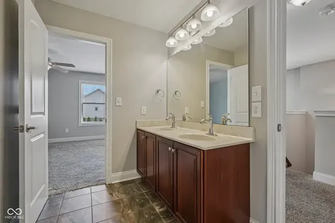 6677 W May Apple Drive Mccordsville IN 46055