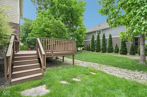 6677 W May Apple Drive Mccordsville IN 46055