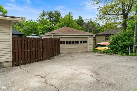 5921 Carrollton Avenue Indianapolis IN 46220