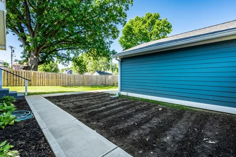 1034 N Tacoma Avenue Indianapolis IN 46201
