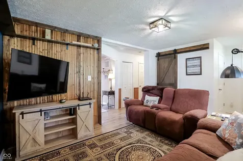 12222 Sycamore Drive Indianapolis IN 46236