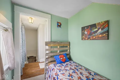108 Lincoln Street Edinburgh IN 46124
