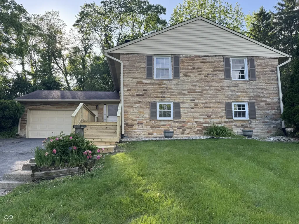 6824 Sargent Road Indianapolis IN 46256