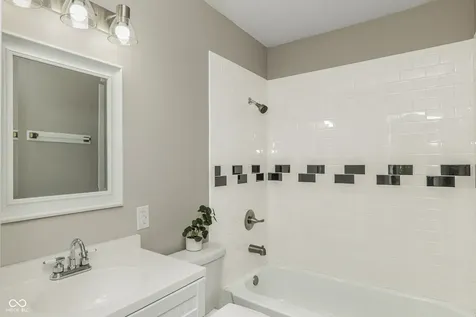 6824 Sargent Road Indianapolis IN 46256