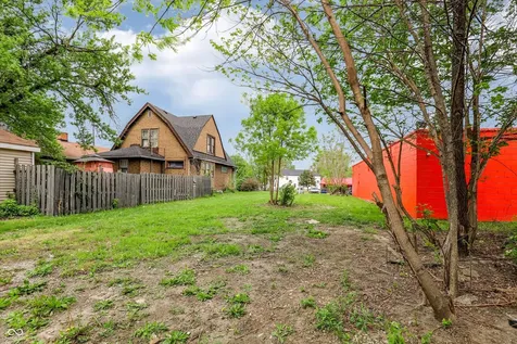 2837 E Michigan Street Indianapolis IN 46201