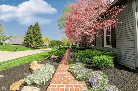 8333 Skipjack Drive Indianapolis IN 46236