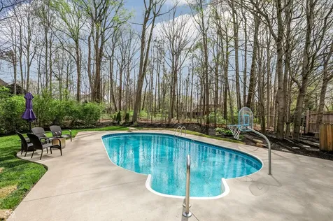 8333 Skipjack Drive Indianapolis IN 46236