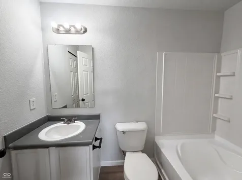 526 Bourneside Drive Greenfield IN 46140
